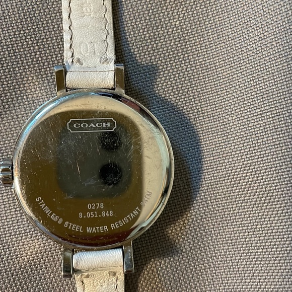 Coach Watch - Picture 3 of 4